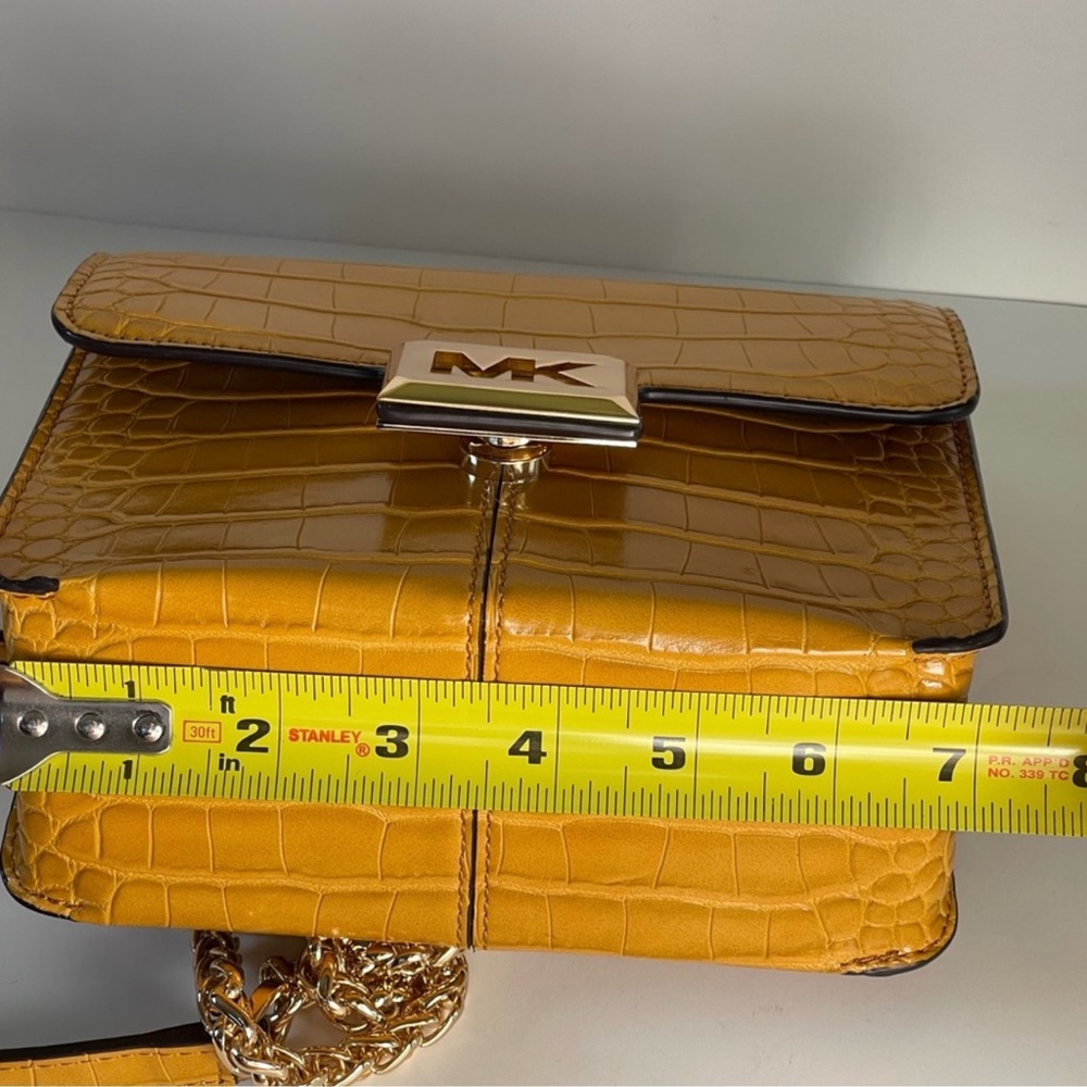 🌎MK crossbody bag - Picture 6 of 14